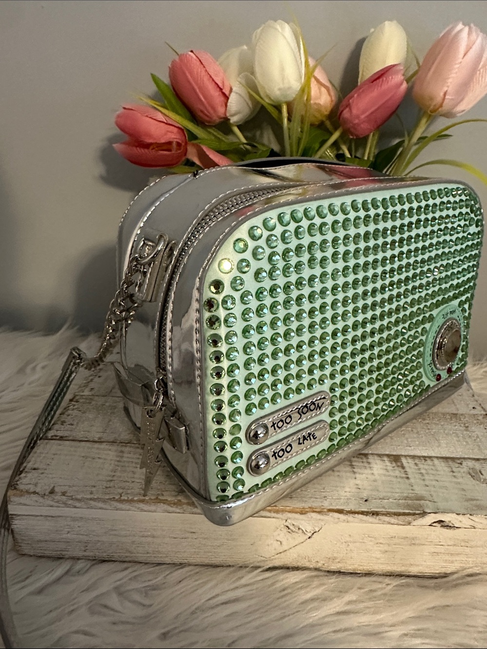 Betsey Johnson get toasted toaster bag - Picture 3 of 14